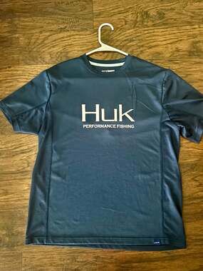 Huk Men's Pursuit Short Sleeve Performance Fishing Shirt Blue Medium